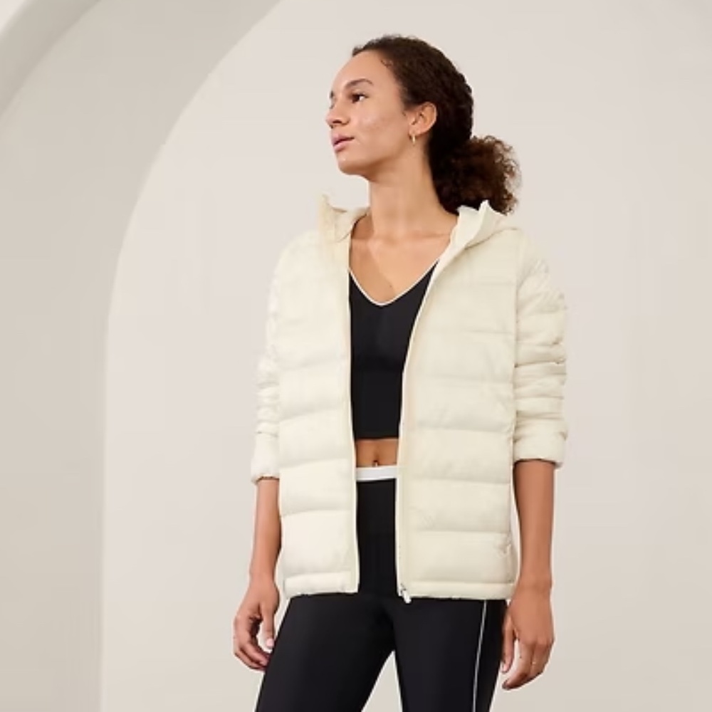 Athleta Aire Puffer Jacket in Bone, Size XL, NWT